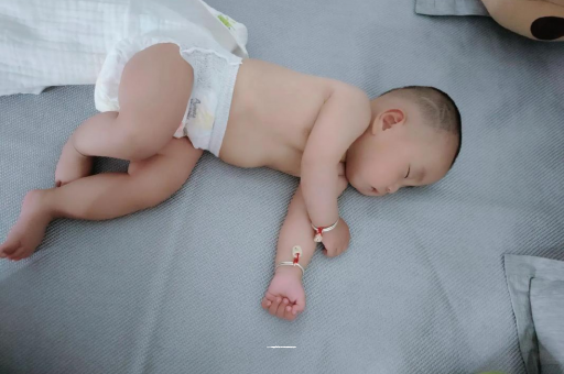 新昌宝宝口水多怎么回事